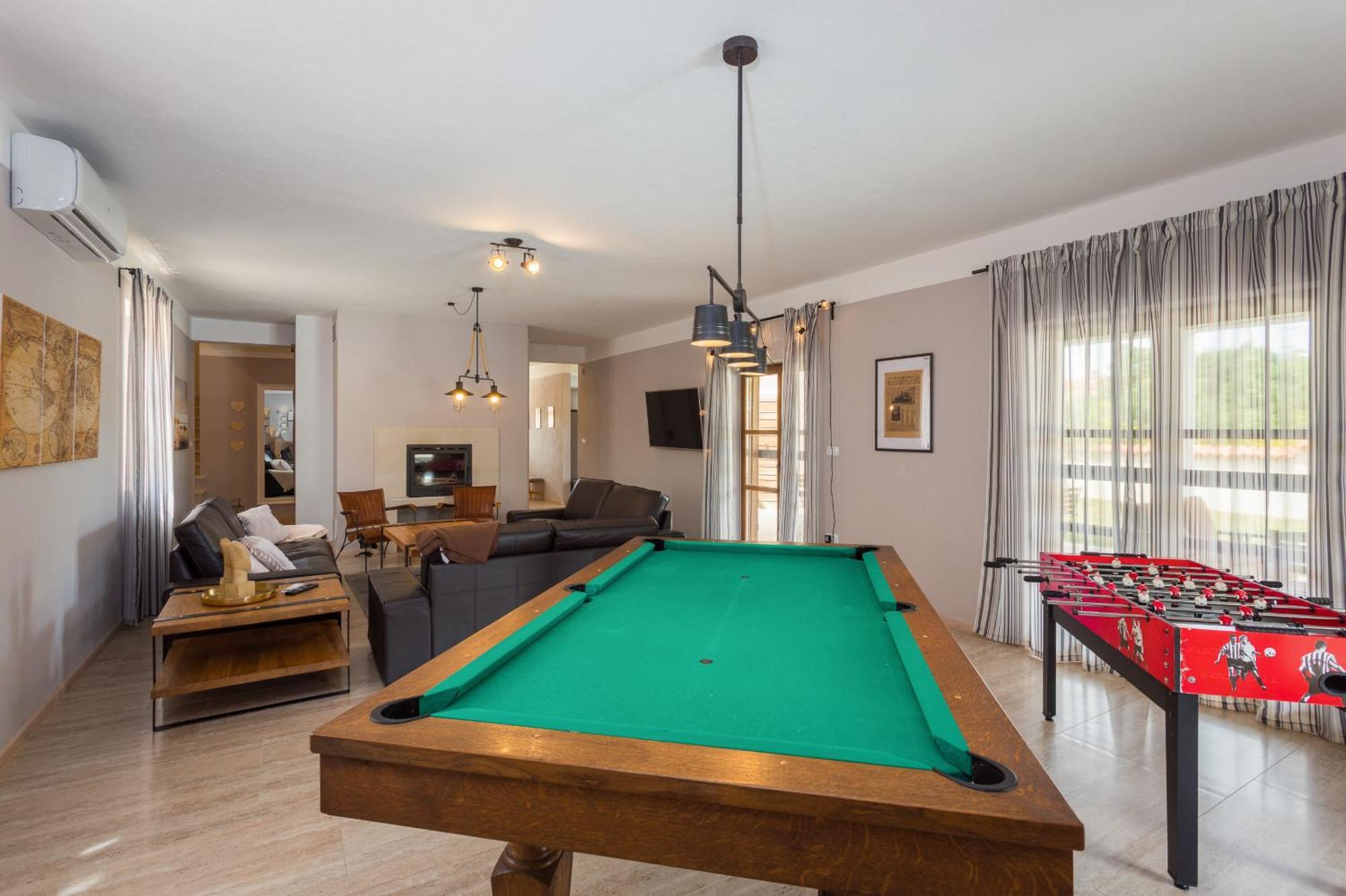 Villa Cirka In Central Istria For 14 Persons With Pool Heating & Pool Table Светвинченат Экстерьер фото