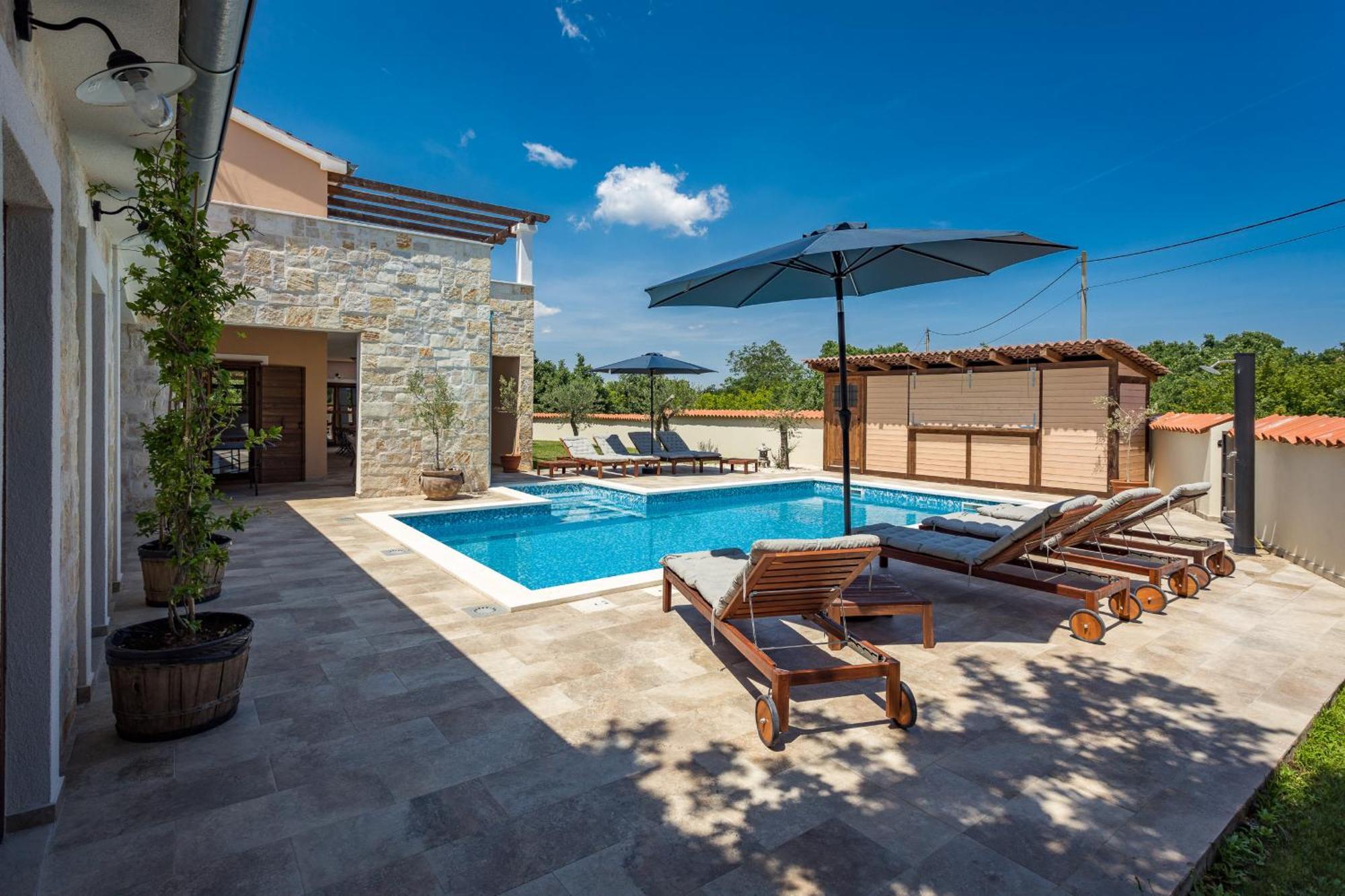 Villa Cirka In Central Istria For 14 Persons With Pool Heating & Pool Table Светвинченат Экстерьер фото